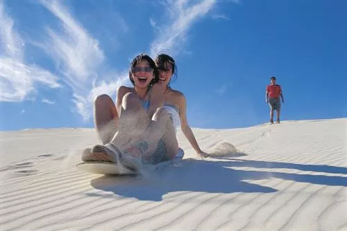 All-inclusive Jeep Tour in Mui Ne for Groups of Friends and Families, Explore the Stunning Sand Dunes